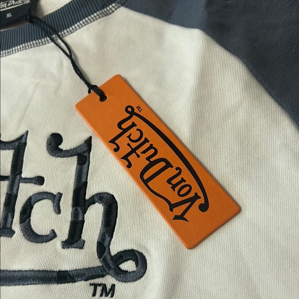 Von Dutch blueberry Cheetah Long Sleeve cropped Tee - Picture 4 of 10